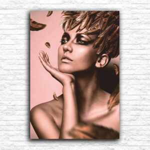 Devojka sa zlatnim perjem